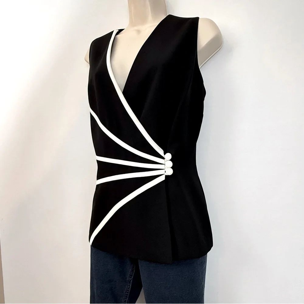 Sheri Martin New York Black White Sleeveless Top - Picture 3 of 16